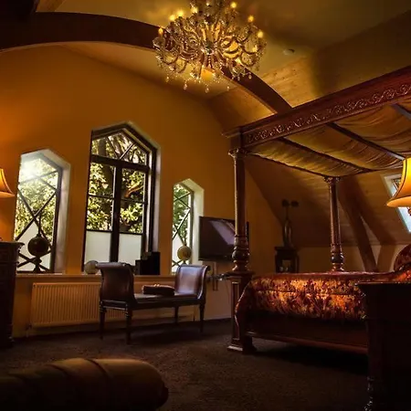 Landgoed Huis De Voorst Hotel 4*